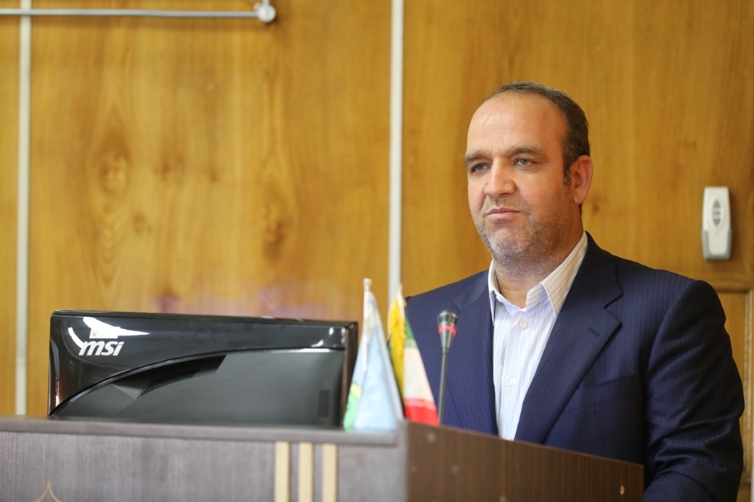 تقدیر عضو هیات عامل و معاونت انسانی بانک از مدافعان سلامت بیمارستان بانک ملی ایران