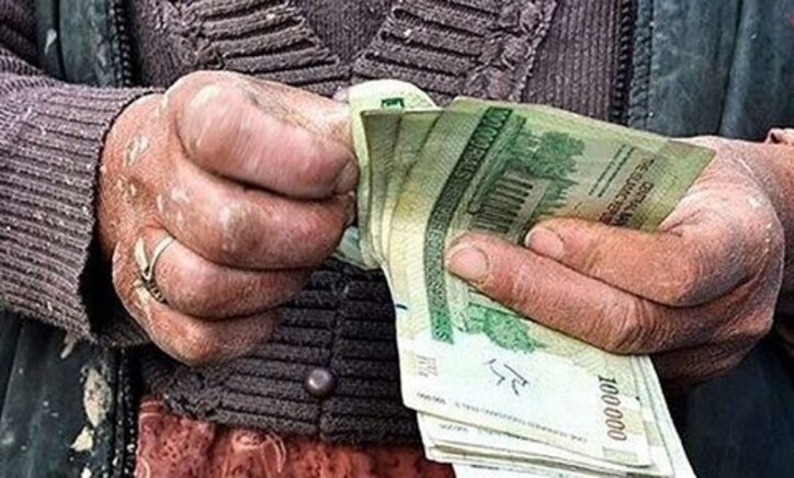 حداقل حقوق ۱۴۰۰ برای تامین سبد هزینه زندگی کافی نیست