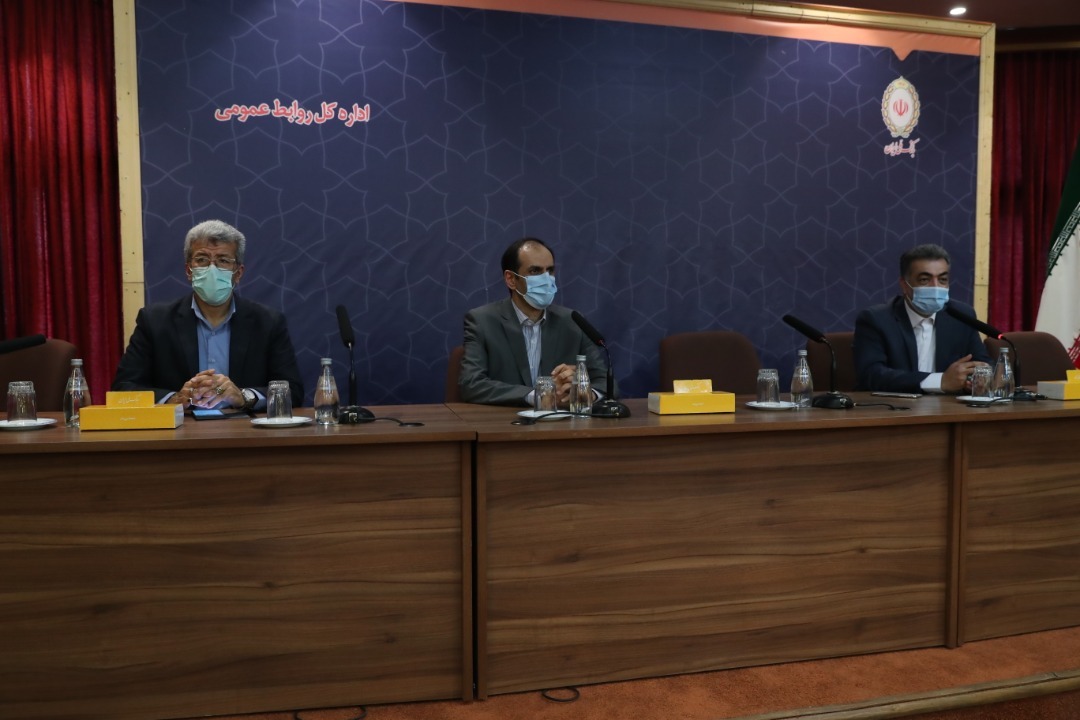 مدیران و مسوولان بخش آی تی بانک مورد تقدیر قرار گرفتند مدیران و مسوولان بخش آی تی بانک مورد تقدیر قرار گرفتند