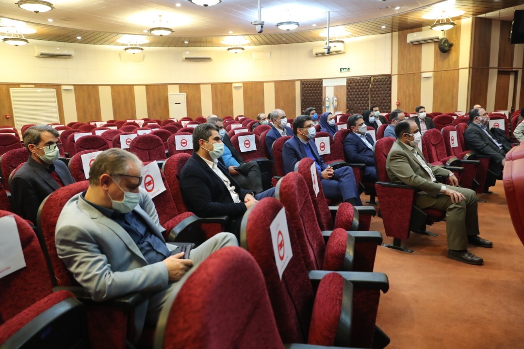 مدیران و مسوولان بخش آی تی بانک مورد تقدیر قرار گرفتند مدیران و مسوولان بخش آی تی بانک مورد تقدیر قرار گرفتند