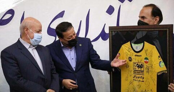 استاندار اصفهان: رفع مشکلات ورزشگاه نقش جهان خواسته به حق تیم سپاهان است