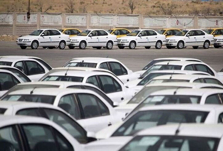 اولین قیمت خودرو در سال۱۴۰۰ اعلام شد / اتحادیه نمایشگاه داران: با وجود ثبات در بازار، خرید و فروش نداریم