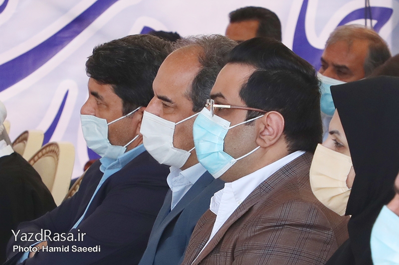 آیین افتتاح پروژه انتقال آب خلیج فارس به استان یزد آیین افتتاح پروژه انتقال آب خلیج فارس به استان یزد