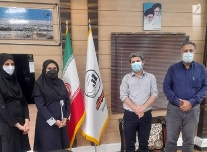 صنایع بزرگ می‌توانند در رشد فکری و سلامت جامعه تاثیر گذار باشند