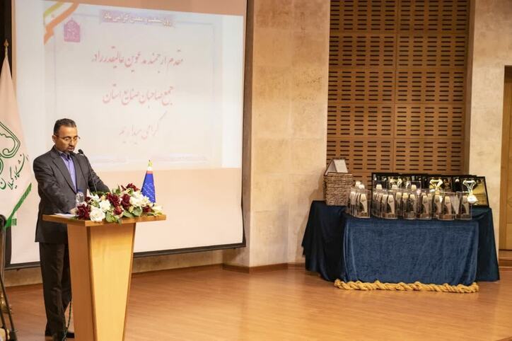 صنعت و معدن بخش اصلی اقتصاد است