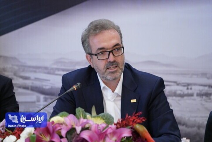فولاد مبارکه درصدد تأمین پایدار نیاز خودروسازان کشور است