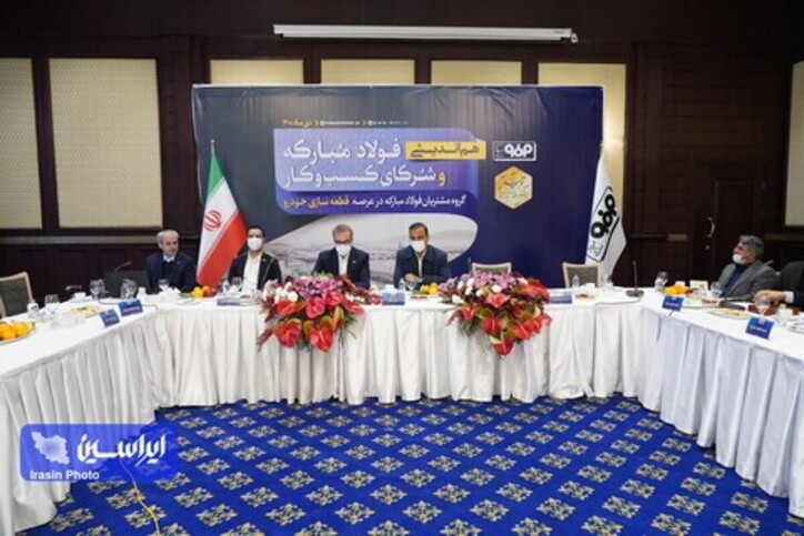 فولاد مبارکه در قبال خودروسازان احساس مسوولیت دارد