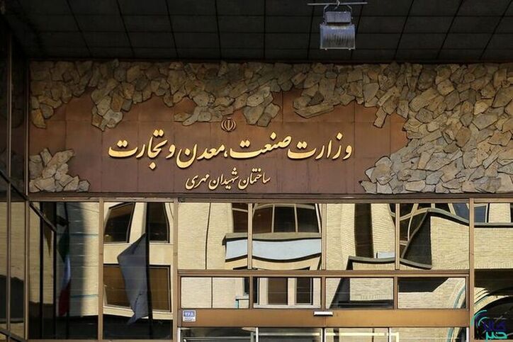 کل تولید پتروشیمی‌ها در بورس کالا عرضه می‌شود