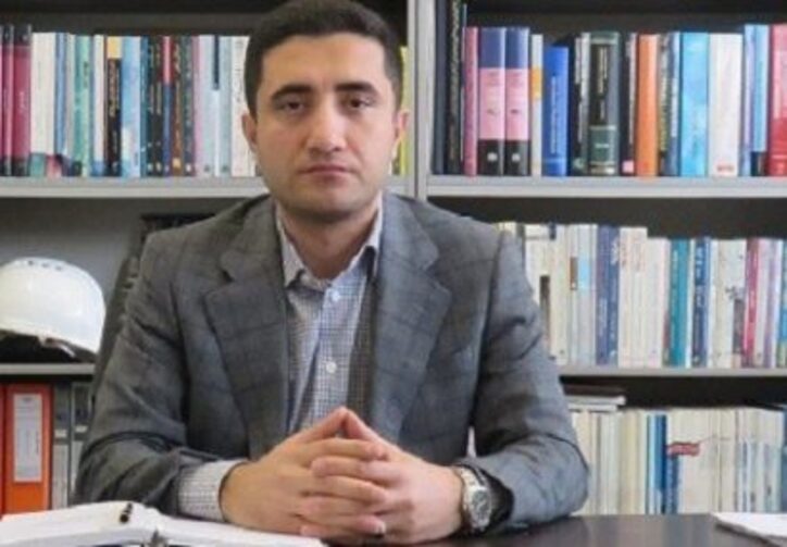 نفع کل اقتصاد از عرضه کامل محصولات پتروشیمی در بورس کالا