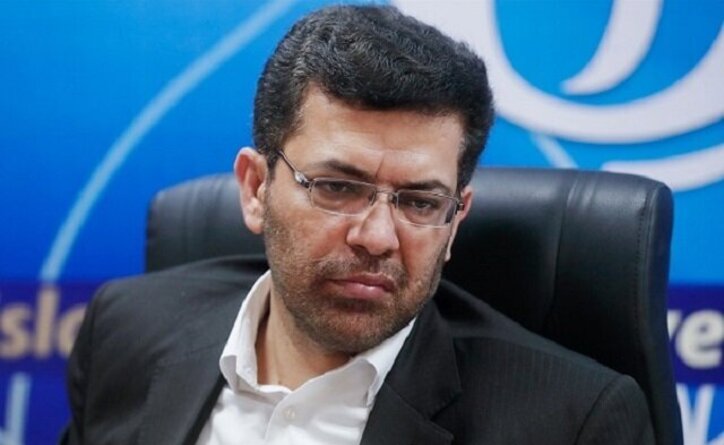 طرح توسعه فولاد اکسین را در جلسه‌ای با وزیر مطرح خواهیم کرد