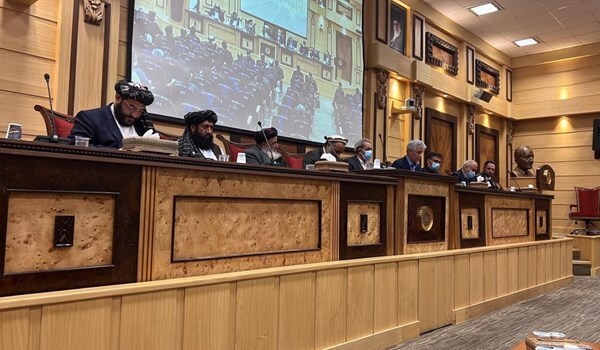 دیدار هیات طالبان با وزیر صنعت و فعالان اقتصادی ایران دیدار هیات طالبان با وزیر صنعت و فعالان اقتصادی ایران
