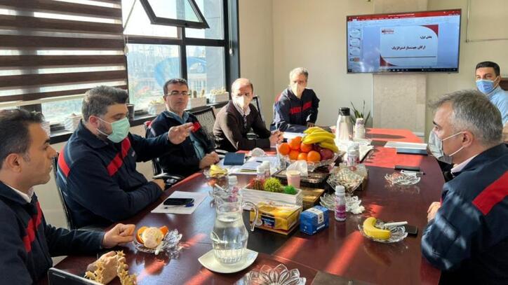 جلسه بازنگری / تدوین استراتژی‌های ۵ ساله و اهداف سال ۱۴۰۱ شرکت فولاد اکسین برگزار شد