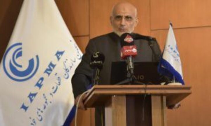 خودرو کالای اساسی نیست که به آن ارز تعلق بگیرد/ قطعه سازان اگر ارز می‌خواهند باید ضمانت دهند قطعات خود را با قیمت پایین‌تر تولید و عرضه کنند/ نمایندگان مجلس برای رای آوردن در انتخابات آینده از خودروسازان انتقاد می‌کنند