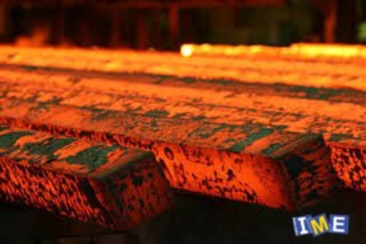 کاهش ۴ درصدی تولید شمش فولاد شرکت‌های بزرگ