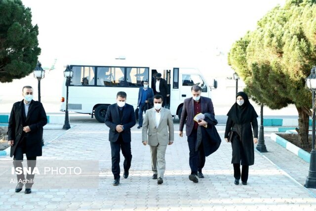 بهرهبرداری معادن و ایجاد صنایع با لحاظ ارزشهای بیولوژیکی باشد بهرهبرداری معادن و ایجاد صنایع با لحاظ ارزشهای بیولوژیکی باشد