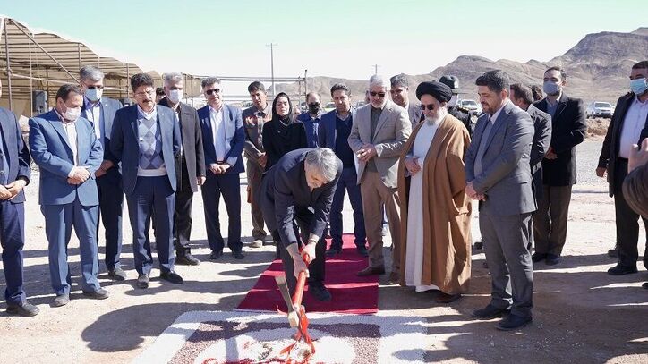 عملیات اجرایی کارخانه کنسانتره ۲۵۰ هزارتنی معدن سنگ آهن اسفندار ابرکوه آغازشد