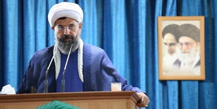 گلایه امام جمعه از تردد بی‌رویه کامیون حمل سیمان در دشتی