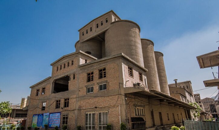 تماشای صنعت سیمان در کارخانه ری