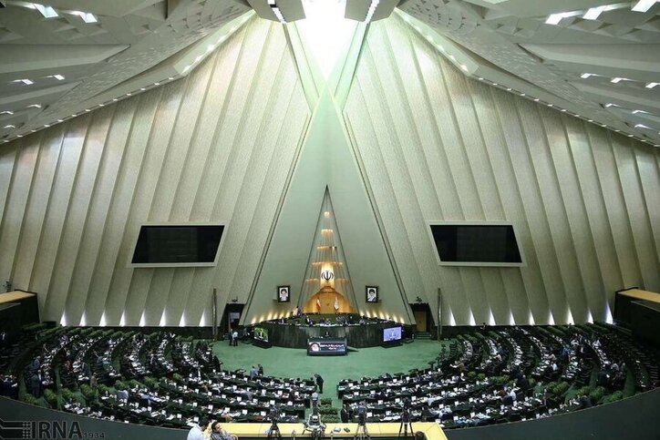 تکلیف دولت در سود و فروش سهام با تاکید بر تثبیت بازارسرمایه