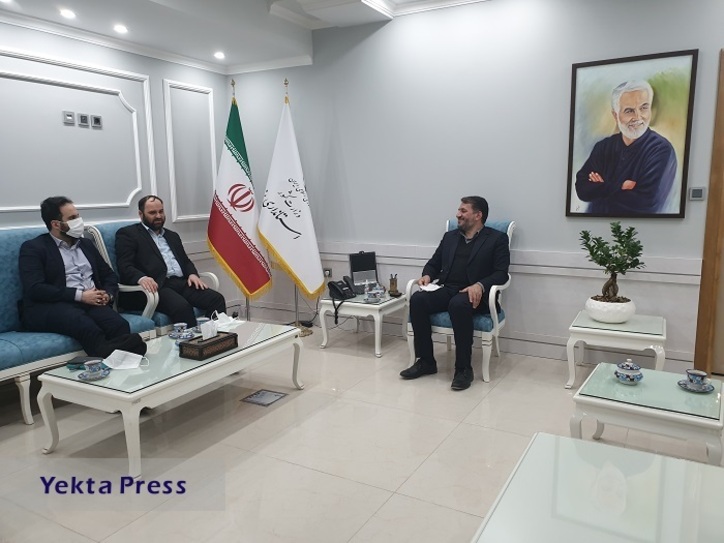 بررسی موانع تولید در شرکت آهن و فولاد ارفع در دیدار مهری نژاد با استاندار یزد