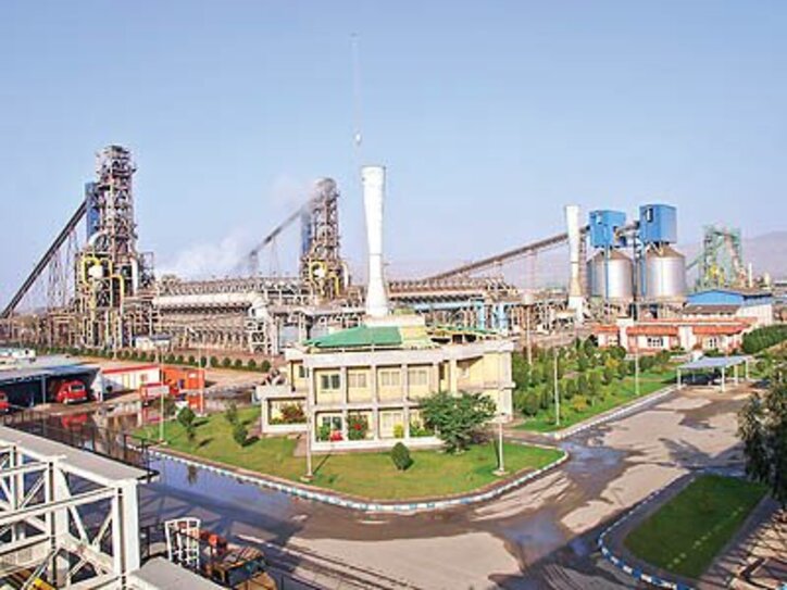 تندیس رضایتمندی مشتری به فولاد هرمزگان رسید