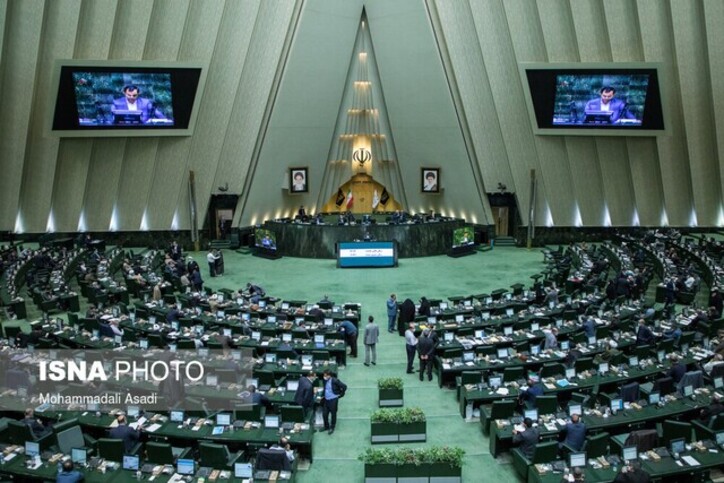 وزارت صمت مکلف به واگذاری مجوز معادن تعطیل در اختیار خود شد