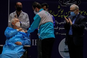 آغاز فاز سوم کارآزمایی بالینی واکسن کرونا به همراه تقدیر از خدمات و حمایت&zwnj;های شرکت فولاد مبارکه در ایام کرونا