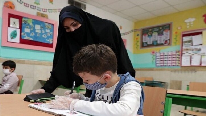 آموزش مجازی در سایه کرونا و معلمان همیشه حاضر