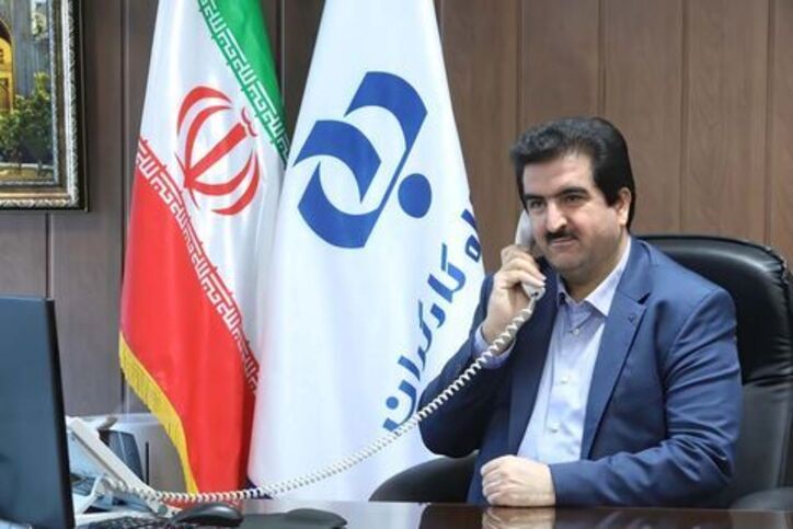 مدیرعامل بانک رفاه کارگران به سوالات مشتریان پاسخ می‌دهد