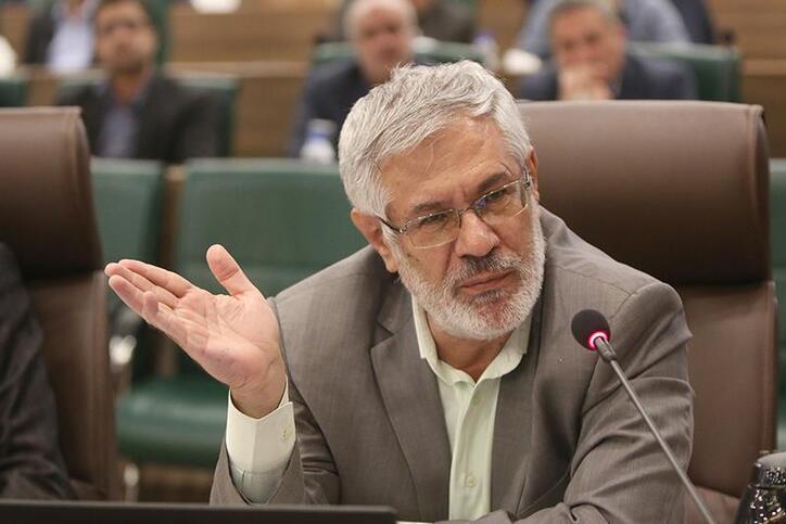 عدم انتقال کارخانه سیمان از شیراز مصداق ضایع شدن حقوق شهروندی است