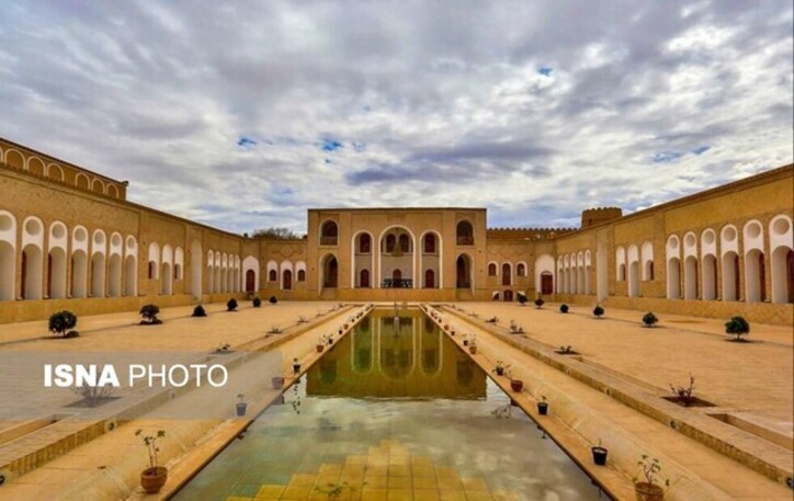 بزرگترین خانه خشتی جهان در رفسنجان همچنان در بلاتکلیفی
