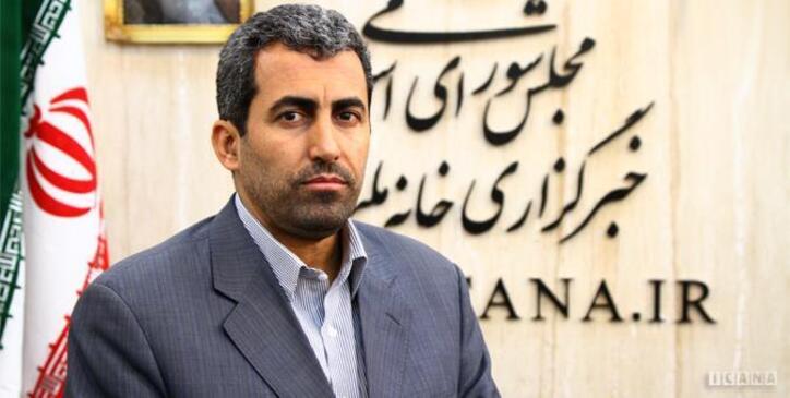 بررسی حذف قیمت‌گذاری دستوری در صنایع خودروسازی، فولاد، پتروشیمی و سیمان/تجدید نظر در تسعیر نرخ ارز برای صنعت بانکداری در بازار سرمایه