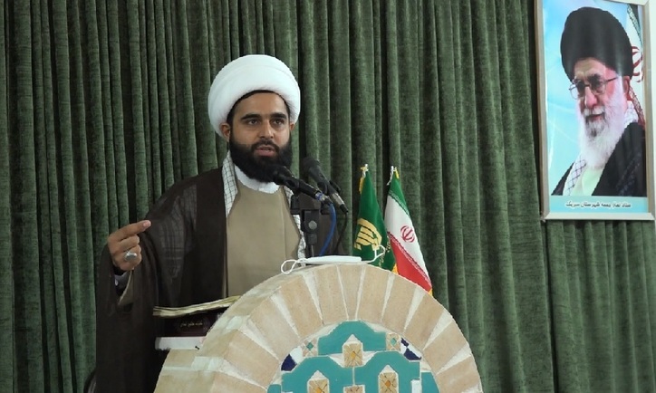 گلایه امام جمعه سیریک از نبود سیمان