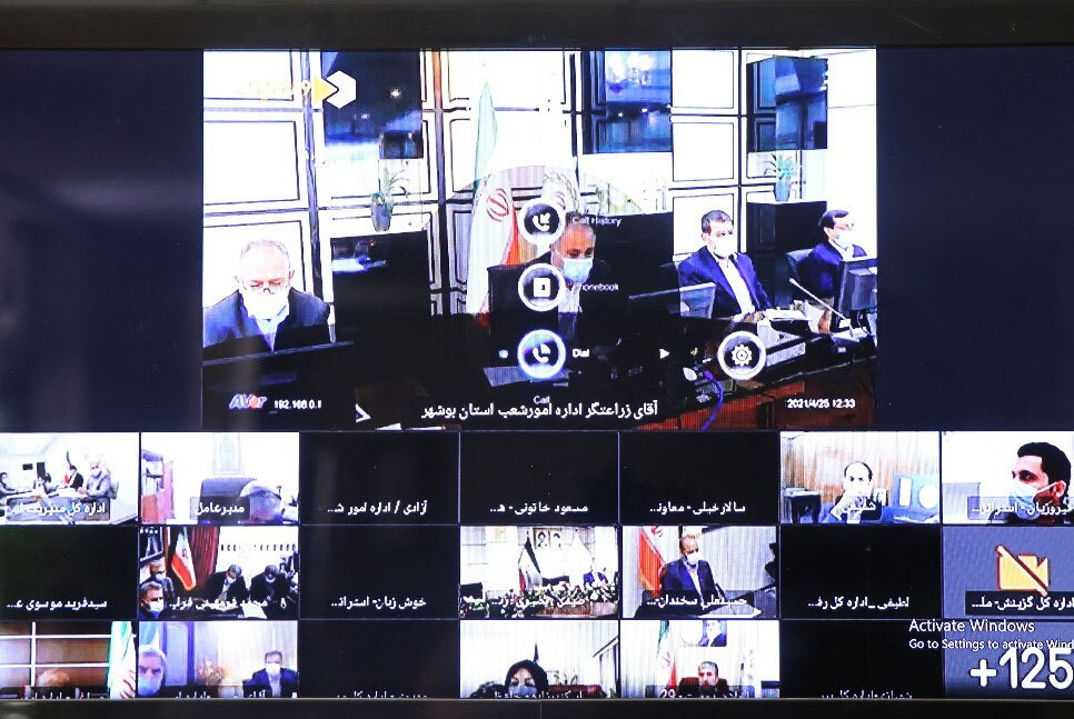 مدیرعامل: دیگران از سامانههای بانکداری دیجیتال بانک ملی ایران الگوبرداری میکنند مدیرعامل: دیگران از سامانههای بانکداری دیجیتال بانک ملی ایران الگوبرداری میکنند