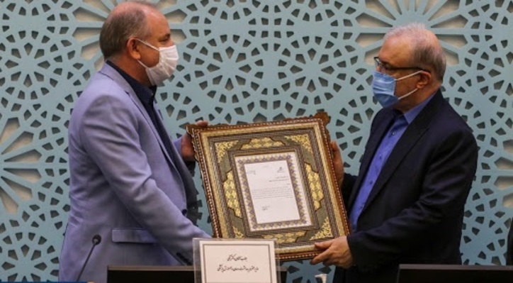 آغاز فاز سوم کارآزمایی بالینی واکسن کرونا به همراه تقدیر از خدمات و حمایت‌های شرکت فولاد مبارکه در ایام کرونا
