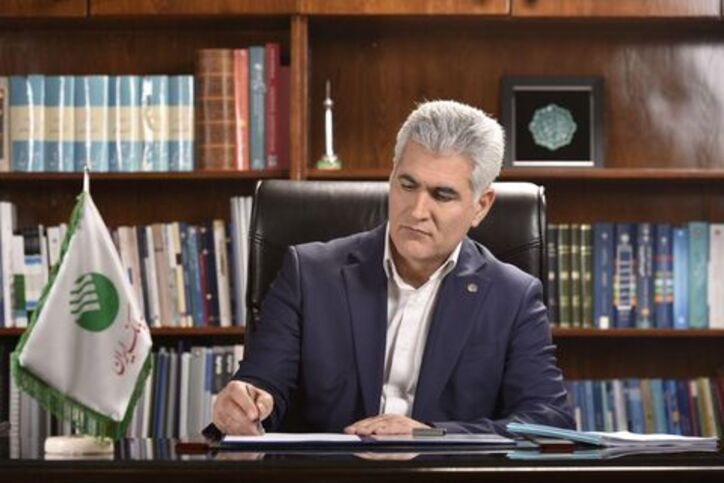 تمام کارکنان بانک کارشناس روابط عمومی هستند
