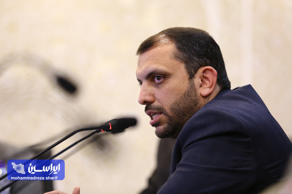 فولاد مبارکه همواره به دنبال تعامل و هم افزایی موثر با سازمانهای دولتی و خصوصی است/ باید شورایی از مدیران منتخب روابط عمومی با تمرکز بر تولید تشکیل شود / نگاه سنتی به روابط عمومیها باید تغییر پیدا کند فولاد مبارکه همواره به دنبال تعامل و هم افزایی موثر با سازمانهای دولتی و خصوصی است/ باید شورایی از مدیران منتخب روابط عمومی با تمرکز بر تولید تشکیل شود / نگاه سنتی به روابط عمومیها باید تغییر پیدا کند