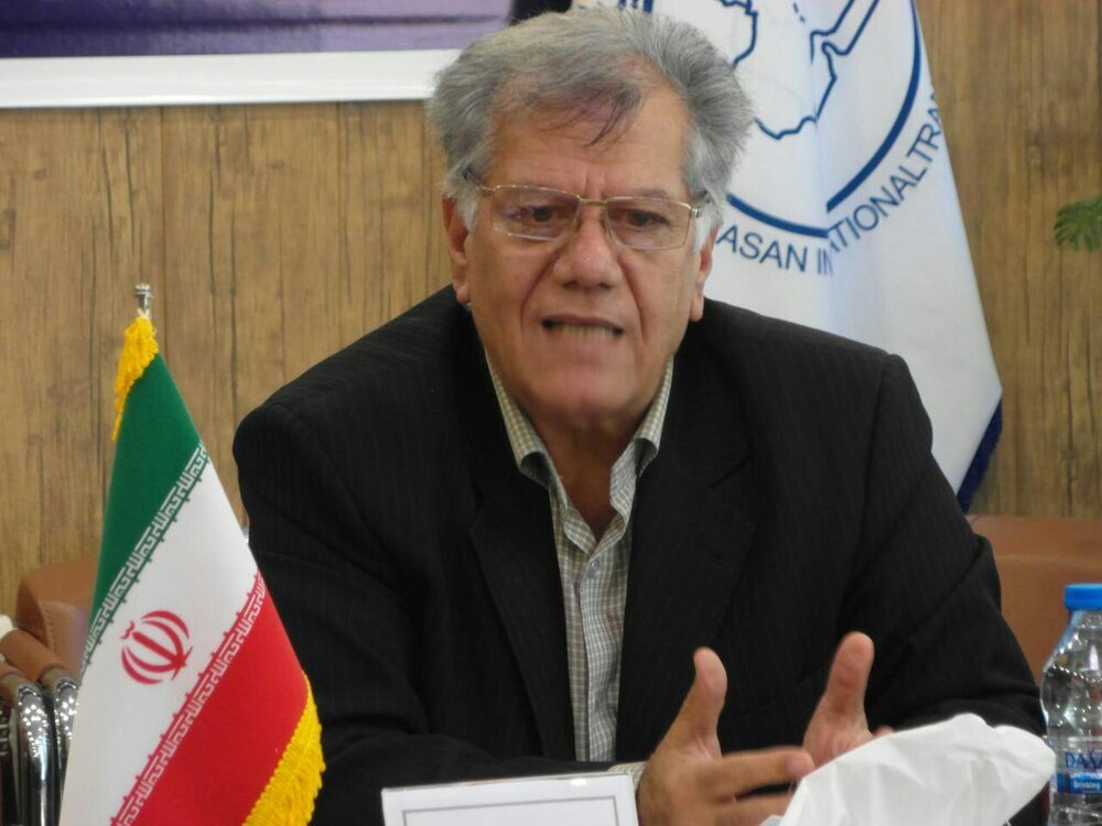 دود آتشسوزی «اسلام قلعه» به چشم رانندگان رفت / افزایش بار گرفتاری شرکتهای حملونقل دود آتشسوزی «اسلام قلعه» به چشم رانندگان رفت / افزایش بار گرفتاری شرکتهای حملونقل