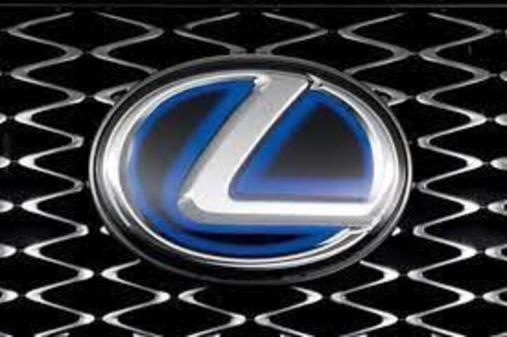 لکسوس ۲ میلیون خودروی برقی تولید کرد