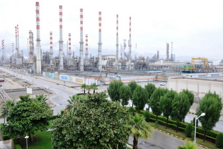 افت چشمگیر ۱۳ درصدی نرخ فروش لوب کات سنگین پالایشگاه بندرعباس در بورس کالا