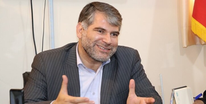 صنایع بزرگ کاشان در مناطق روستایی ایجاد اشتغال و محرومیت‌زدایی می‌کنند