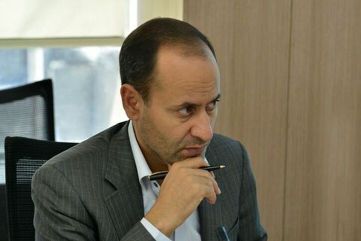 دولت بر بانکداری خصوصی نظارت کند نه دخالت