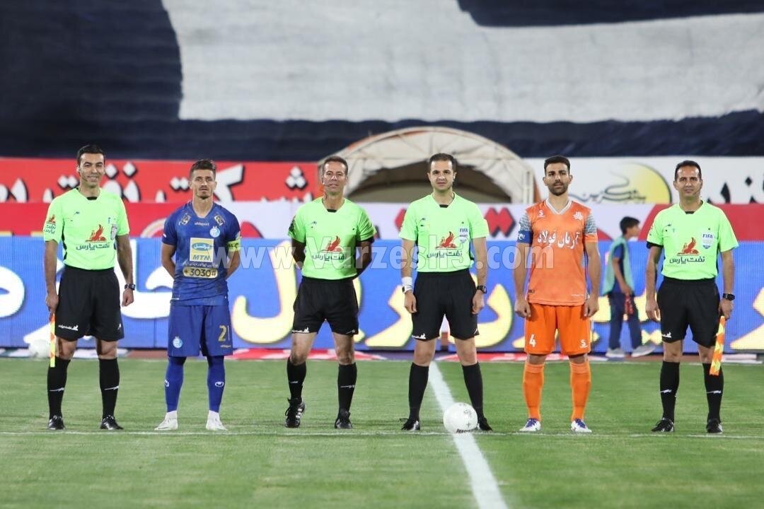 طلایی پوشان اصفهانی منتظر لغزش پرسپولیس طلایی پوشان اصفهانی منتظر لغزش پرسپولیس