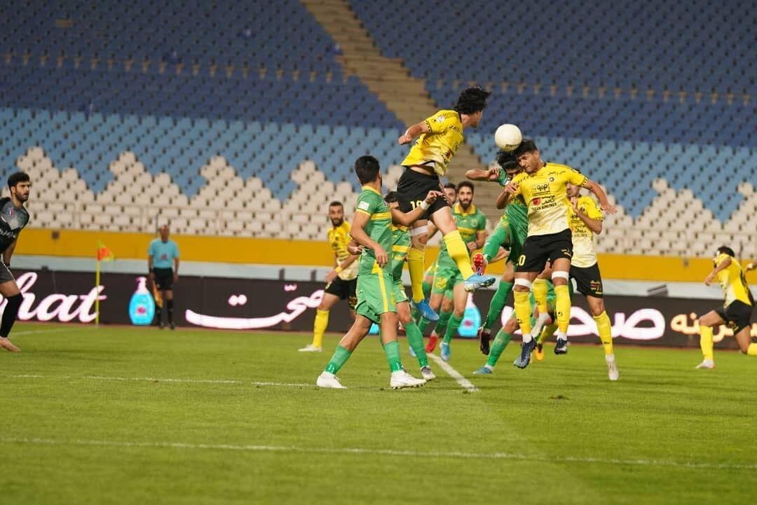 طلایی پوشان اصفهانی منتظر لغزش پرسپولیس طلایی پوشان اصفهانی منتظر لغزش پرسپولیس