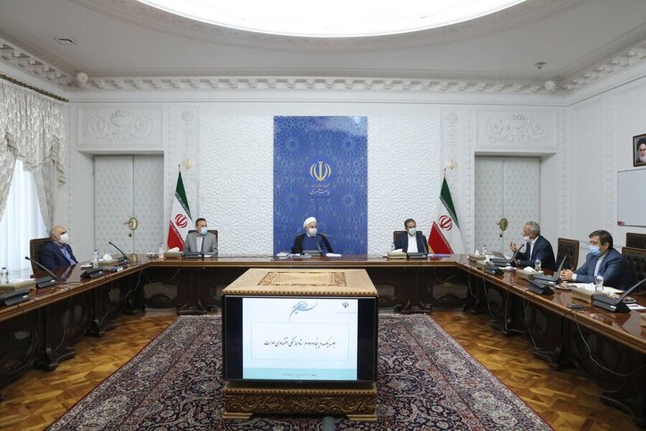 بانک مرکزی تعهدات ارزی را به تفکیک در سال‌های مختلف اعلام کند