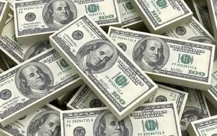 آخرین قیمت دلار پیش از امروز ۲۴ تیر / عقب‌نشینی دلار ادامه دارد؟