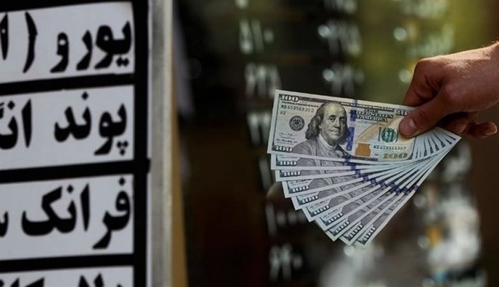 ۲ پیام تلفنی مهم برای قیمت دلار / سیگنال‌هایی برای خریداران دلار