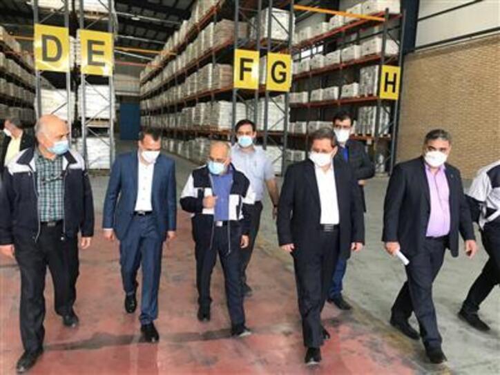 بازدید مدیر عامل بانک صنعت و معدن از شعبه شهید نورایی شمس آباد و طرح‌های تأمین مالی شده توسط این بانک