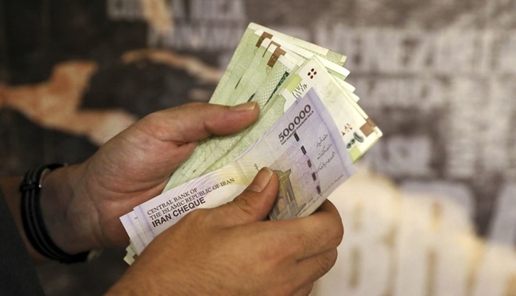 شرایط حقوق بازنشستگان پس از فوت / آیا حقوق بازمانده دختر، کاهش می‌یابد؟