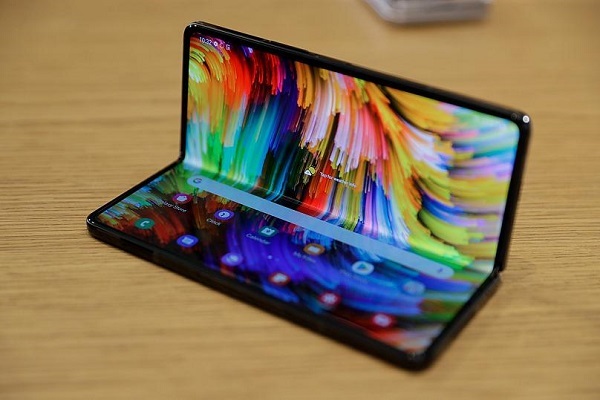 رونمایی سامسونگ از دو مدل گوشی تاشو + عکس و قیمت